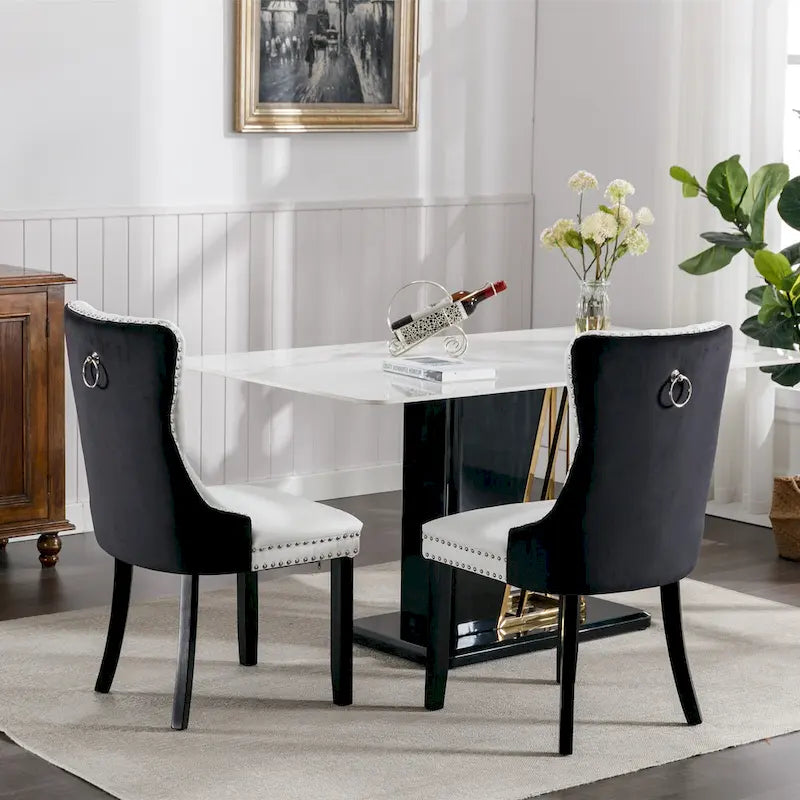 Set aus 2 Esszimmerstühlen mit hoher Rückenlehne, gepolsterte Küchenstühle aus PU-Leder mit Griff an der Rückseite und Holzbeinen, Stuhl als Sitzgelegenheit am Esstisch