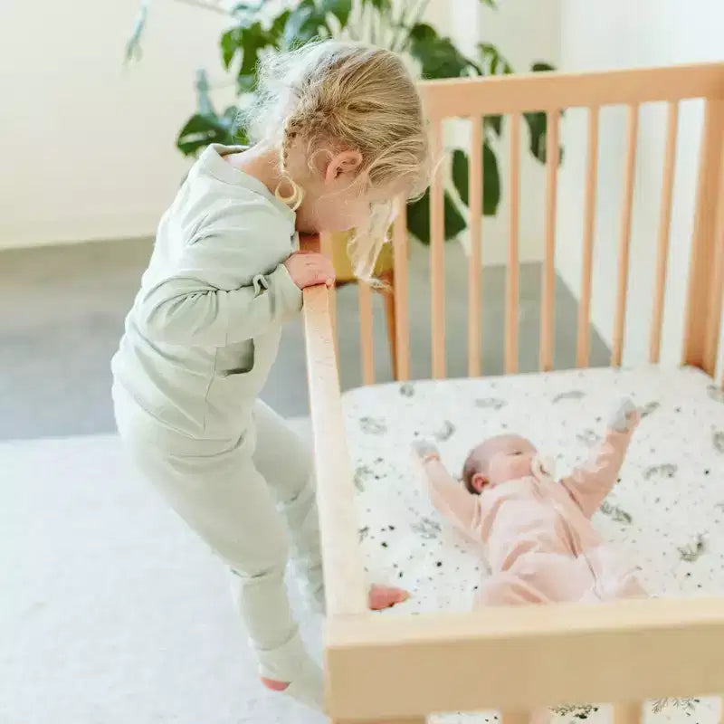 3-in-1 umwandelbares Kinderbett, massives europäisches Buchenholz, GREENGUARD Gold-zertifiziert, hergestellt in Italien