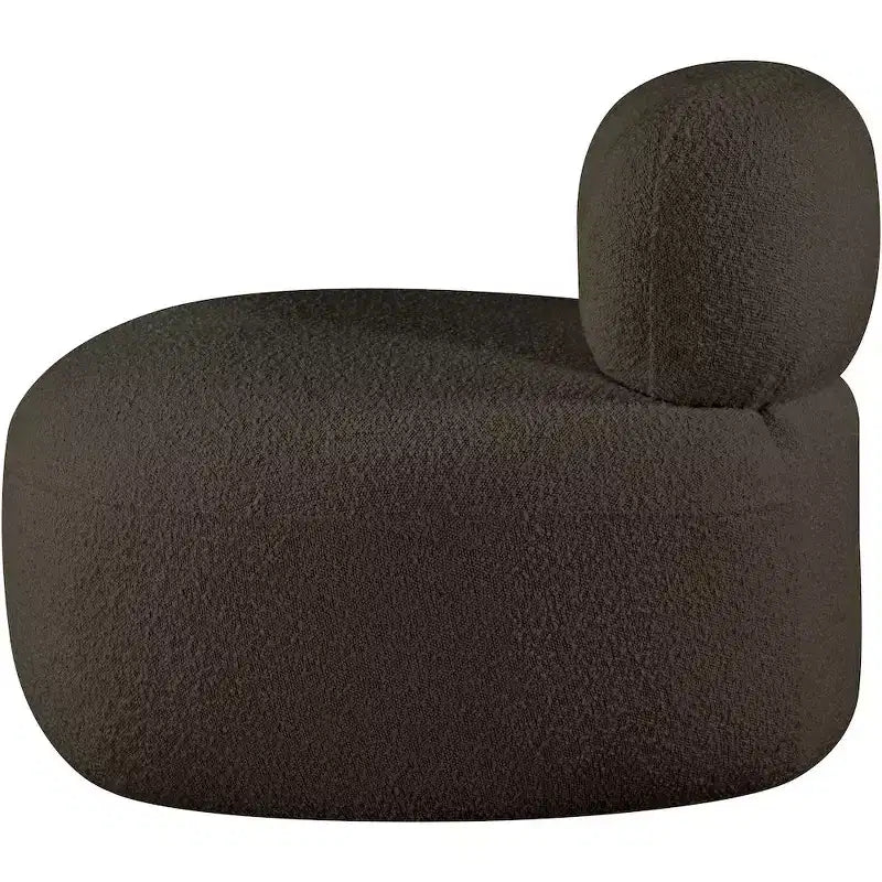 Meridian Furniture Venti Stuhl aus Bouclé-Stoff