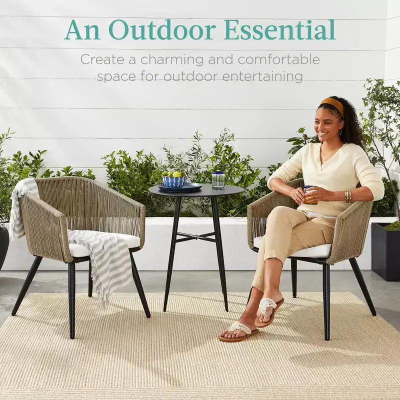 Best Choice Products Set aus 2 Outdoor-Esszimmerstühlen für die Terrasse, Sitzfläche aus geflochtenem Korbgeflecht, Belastbarkeit: 113 kg