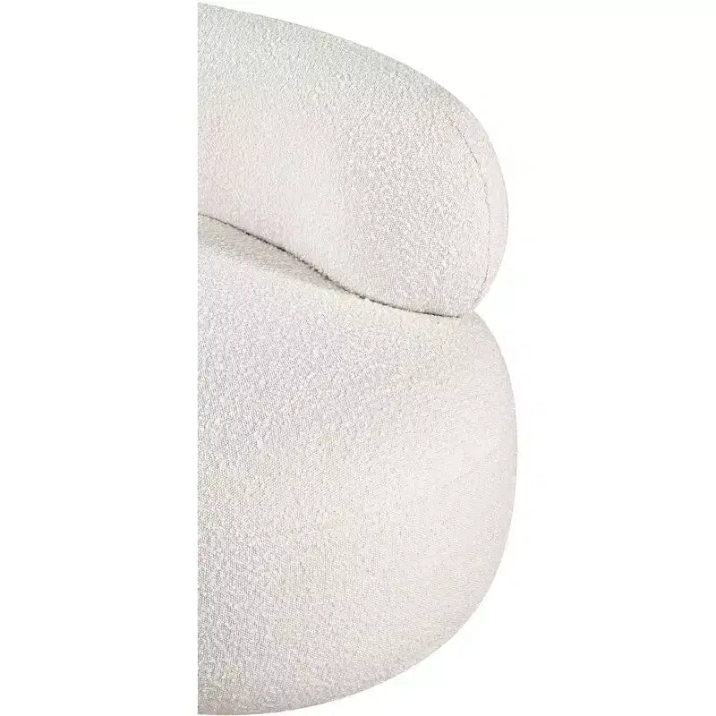 Meridian Furniture Venti Stuhl aus Bouclé-Stoff