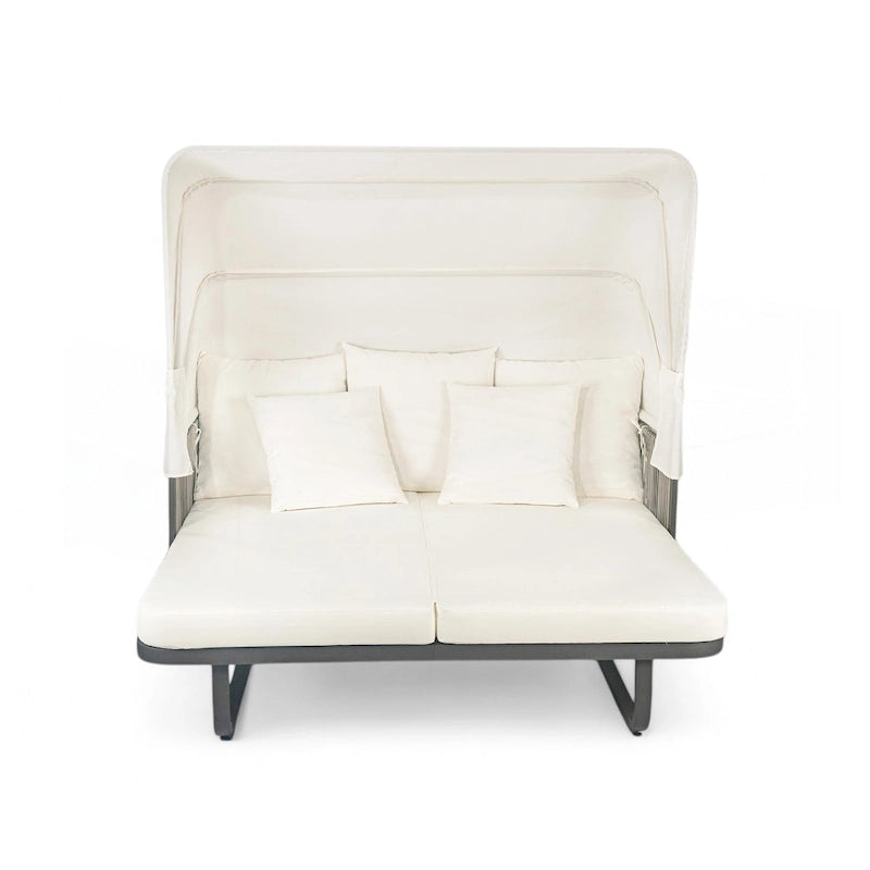 57 Outdoor-Tagesbett aus Rattan fürs Patio
