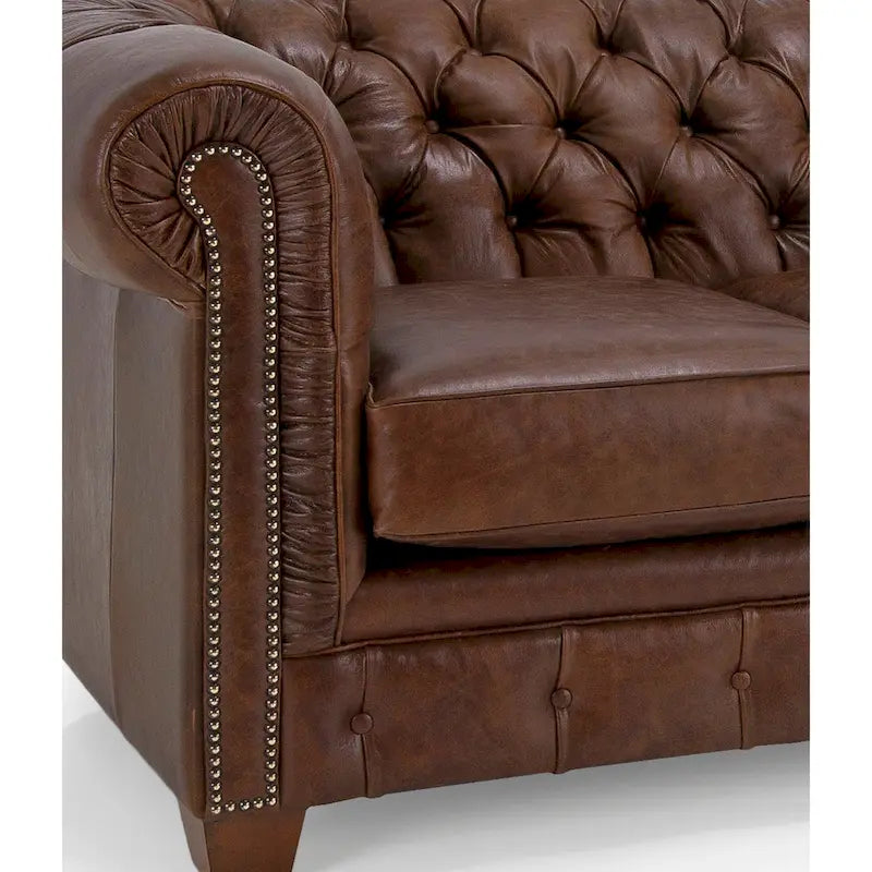 Hancock Chesterfield-Sofa mit Tufting aus genarbtem italienischem Leder – 79 H x 218 B x 102 T (cm)