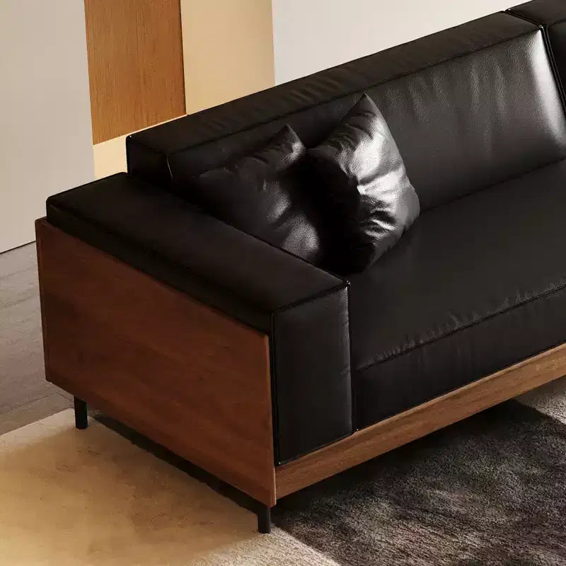 98,42 Modernes Ledersofa mit Massivholzrahmen, Metallbeinen und 3 Dekokissen
