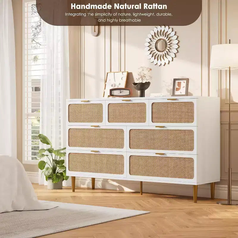 Rattan Kommode mit 7 Schubladen für das Schlafzimmer, hoher Schrank mit tiefen Schubladen, große Kommode für den Kleiderschrank mit breiter Ablagefläche, Holzkommode für das Wohnzimmer
