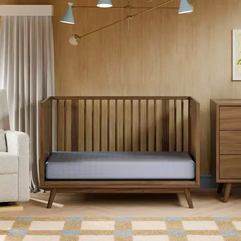 Babyletto Palma 8-in-1 wandelbares Kinderbett für alle Wachstumsphasen mit Beistellbett- und Kleinkindbett-Sets