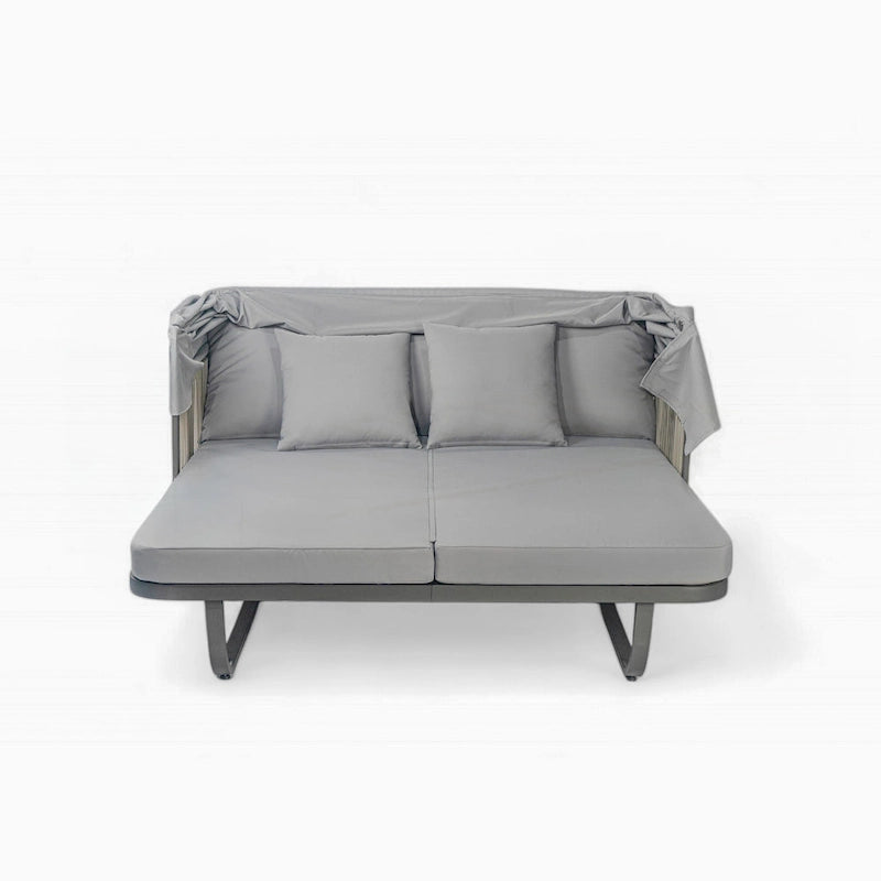57 Outdoor-Tagesbett aus Rattan fürs Patio
