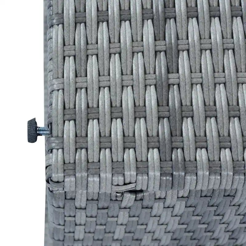 Graues Outdoor-Tagesbett aus Korbgeflecht mit Polstern und ausziehbarem Sonnendach