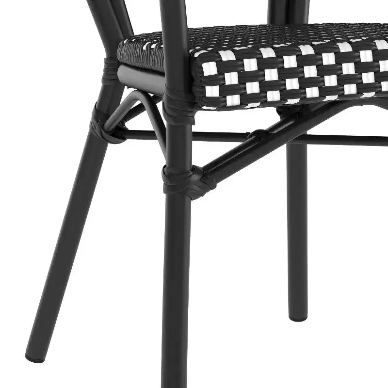 Flash Furniture 4er-Set Lourdes Indoor/Outdoor Gastro-Bistro-Stapelstuhl mit Armlehnen im Thonet-Stil, PE-Rattan und Aluminiumgestell
