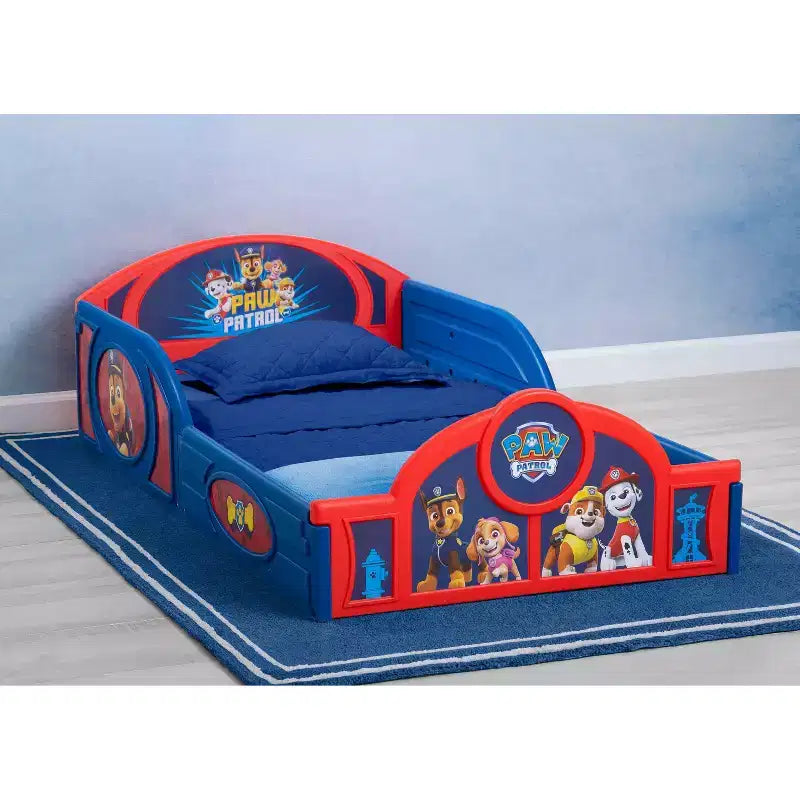 Delta Children Kinderbett aus Kunststoff für Kleinkinder zum Schlafen und Spielen mit integrierten Absturzsicherungen – PAW Patrol