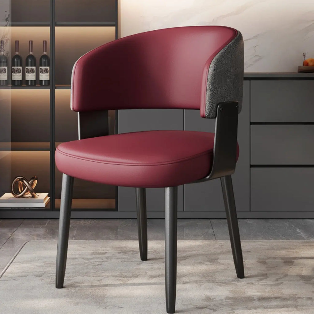 Modern gepolsterter Esszimmerstuhl in Glam-Optik mit Lederbezug