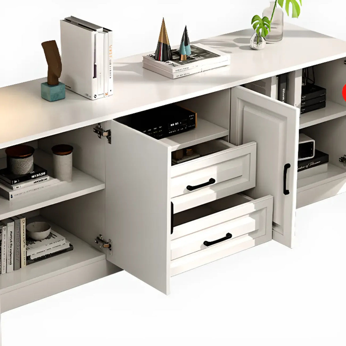 Moderner weißer TV-Schrank aus Holz mit Stauraum und Kabelmanagement