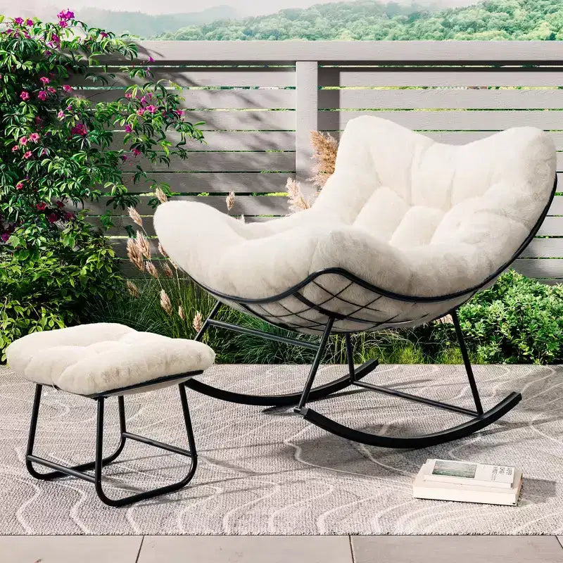 Übergroßer Papasan-Schaukelstuhl mit Ottomane und weichem Plüschkissen, Lounge-Sessel mit Fußstütze und stabilem Metallrahmen, Eier-Schaukelstuhl für das Wohnzimmer